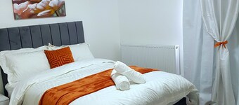 Holiday Let - Entire Modern Home in Medway