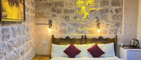 Quarto standard | 1 quarto, frigobar, Wi-Fi de cortesia