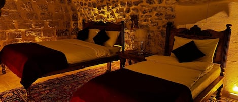 Family Room | 1 bedroom, minibar, free WiFi