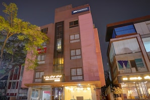 Exterior - Super OYO Townhouse La Casa Boutique (Bengaluru)
