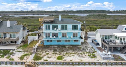 Dolphin View Oceanfront Home with Rooftop Deck