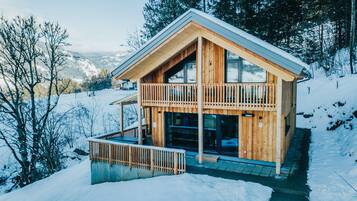 4 bedrooms