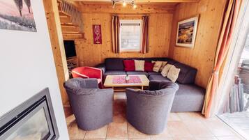 Rumah | 4 kamar tidur