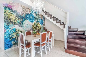 Villa (5 Bedrooms) | Interior