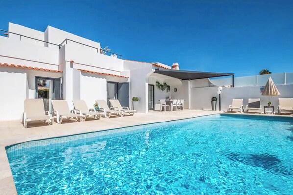 Villa (5 Bedrooms) | Front of property - Villa Catarino (Albufeira)