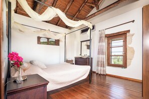 3 bedrooms, bed sheets - Villa Kourkoulios (Apokoronas)