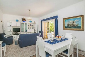 Villa (3 Bedrooms) | Innenbereich