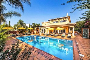 Villa (5 Bedrooms) | Interior