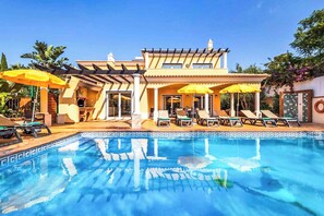 Villa (5 Bedrooms) | Interior