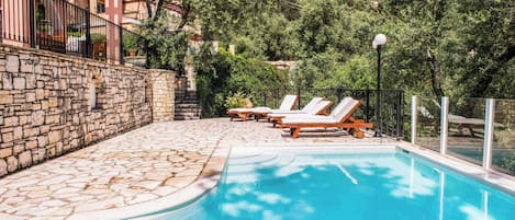 Villa (3 Bedrooms) | Front of property