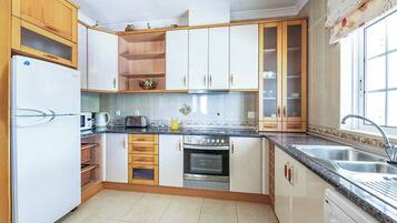 Villa (3 Bedrooms) | Innenbereich