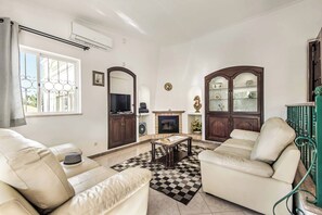 Villa (2 Bedrooms) | Innenbereich