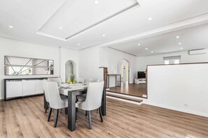 Villa (4 Bedrooms) | Interior - Villa Corcovada (Albufeira)