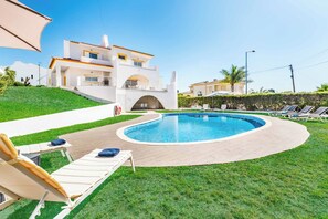 Villa (4 Bedrooms) | Front of property - Villa Corcovada (Albufeira)