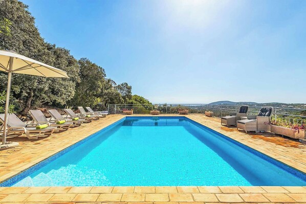 Vila (3 Bedrooms) | Parte interna