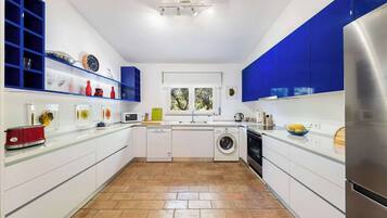 Stórt einbýlishús (3 Bedrooms) | Að innan