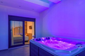 Villa (3 Bedrooms) | Exterior