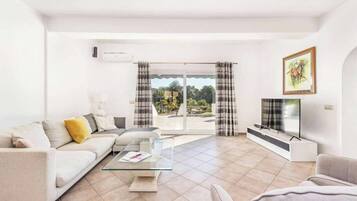 Villa (3 Bedrooms) | Innenbereich