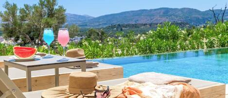 Villa (3 Bedrooms) | Exterior