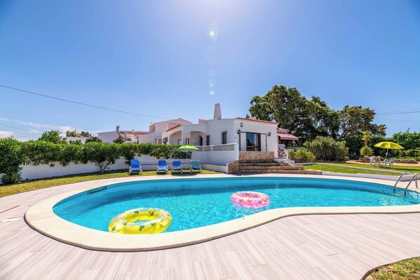Villa (3 Bedrooms) | Front of property - Villa Rosa dos Ventos (Albufeira)