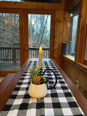 Interior - Tranquil Retreat-Dogwood Escape Cabin-Hot Tub (Bryson City)