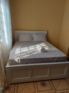 1 bedroom, iron/ironing board, WiFi, bed sheets