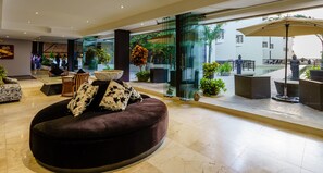 Lobby sitting area - Beautiful Aldea Thai l Resort-style Pool (Playa del Carmen)