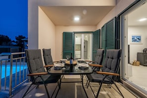 Outdoor dining - Villa Kristina (Zaton)