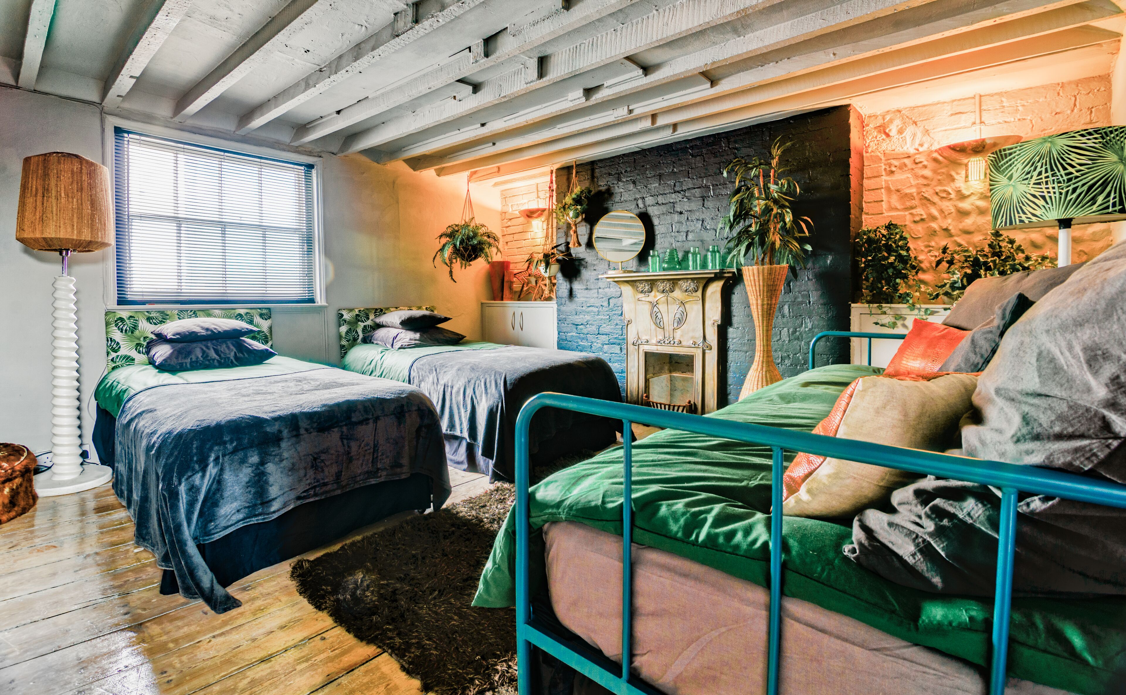 3 chambres, fer et planche à repasser, Wi-Fi, draps fournis