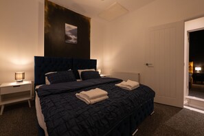 2 dormitorios, tabla de planchar con plancha, wifi gratis y ropa de cama