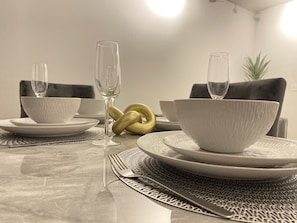 Apartment | Dining