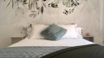 3 slaapkamers, een strijkplank/strijkijzer, gratis wifi, beddengoed