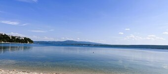 Willkommen in der Villa Dobri Dupin, Ihrem Perfekten Urlaubsdomizil am Strand!