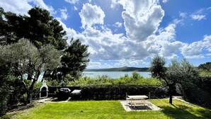 Outdoor dining - Willkommen in der Villa Dobri Dupin, Ihrem Perfekten Urlaubsdomizil am Strand! (Posedarje)