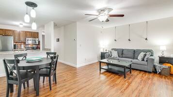 Apartment (1 Bedroom) | Interior