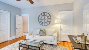 Nhà (3 Bedrooms) | Nội thất