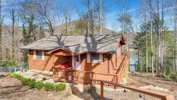 House (3 Bedrooms) | Front of property