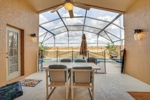 House (5 Bedrooms) | Interior