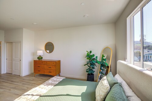 Chic San Luis Obispo Condo Near Hiking & Beaches!