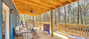 Winnsboro Barndominium w/ Fire Pit & Large Deck!