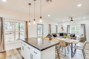 Casa (2 Bedrooms) | Interior