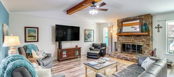 Fairfield Bay Home On Golf Course w/ Fenced Yard!