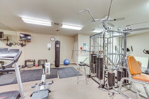 Interior - Home w/ Pool Access in Palm Desert: Near Golf! (Palm Desert)