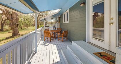 Riverside Texas Retreat w/ Wraparound Porch!