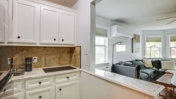 Apartment (0 Bedroom) | Bahagian dalam