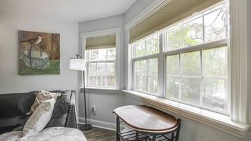 Apartment (0 Bedroom) | Interior