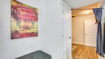 Apartment (0 Bedroom) | Interior