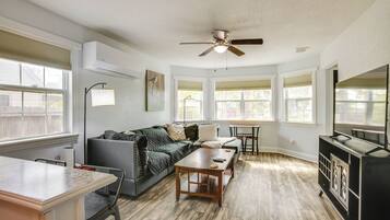 Apartment (0 Bedroom) | Interior