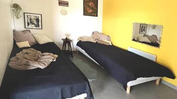4 Schlafzimmer, BĂŒgeleisen/BĂŒgelbrett, WLAN, BettwĂ€sche