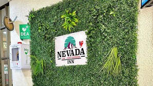 Unclassified image, 4 of 30, button - Nevada Inn (Concepción)